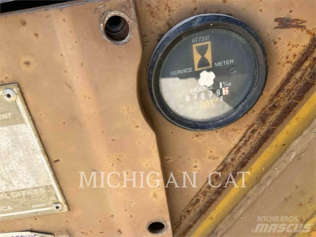 CAT 637E Скрепери
