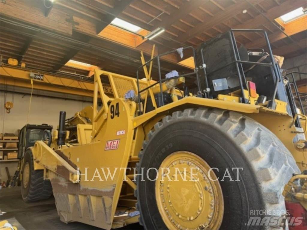 CAT 657 Скрепери