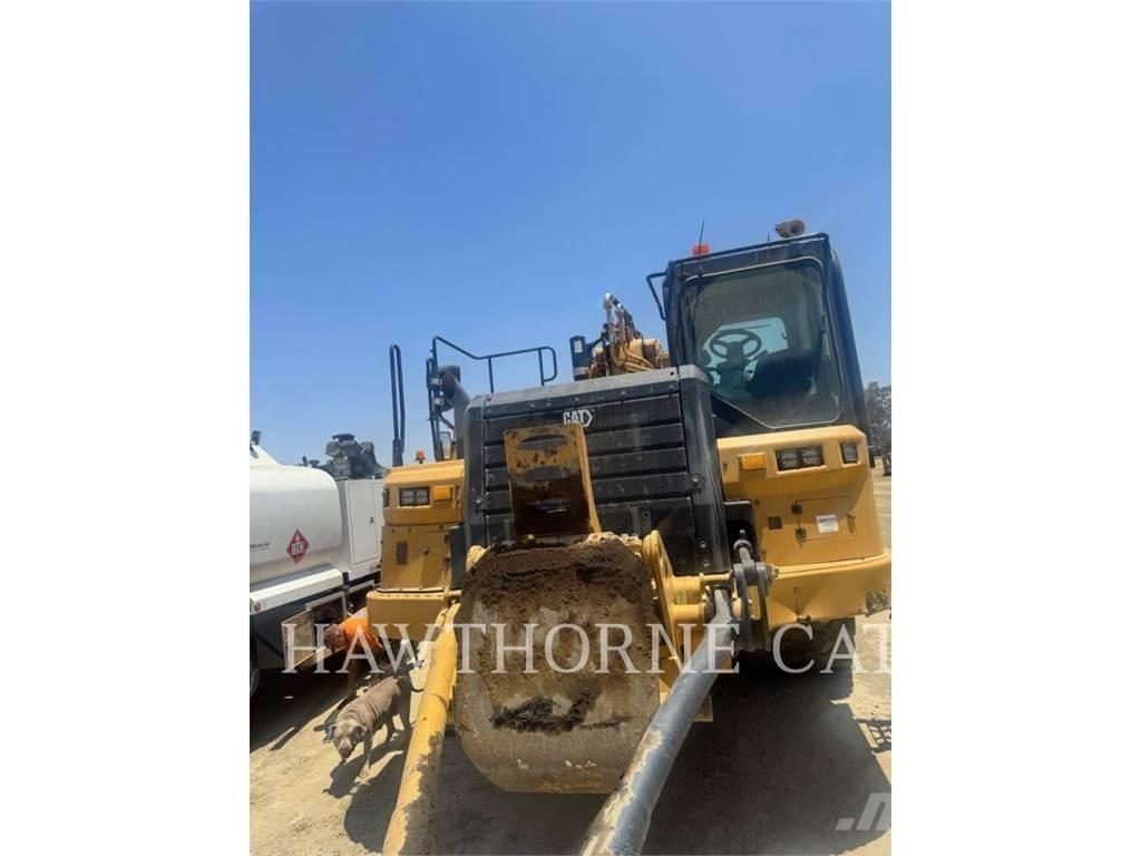 CAT 657 Скрепери