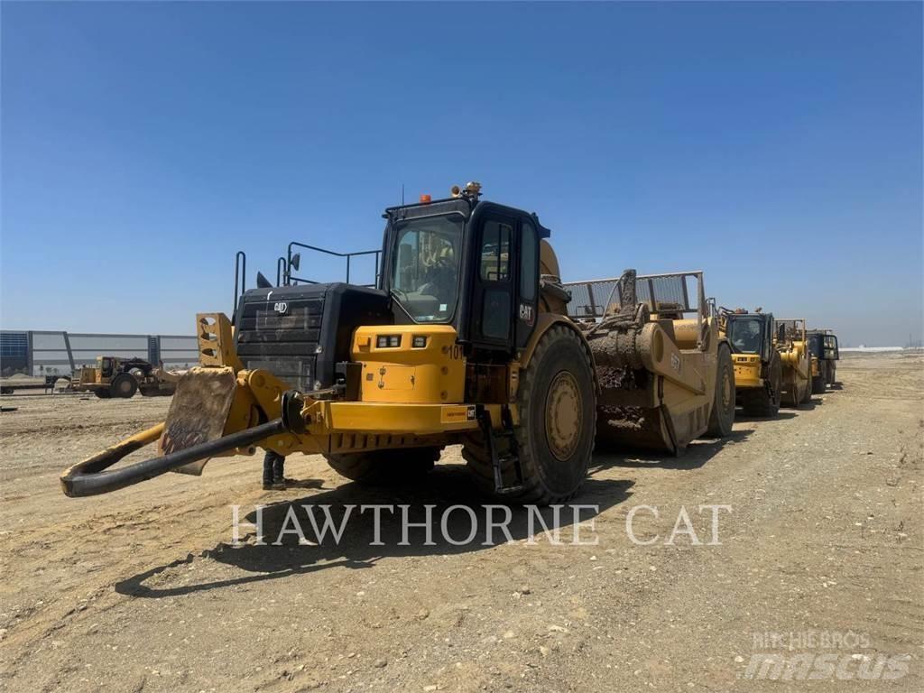 CAT 657 Скрепери