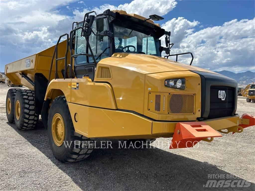 CAT 725 Зчленовані самоскиди