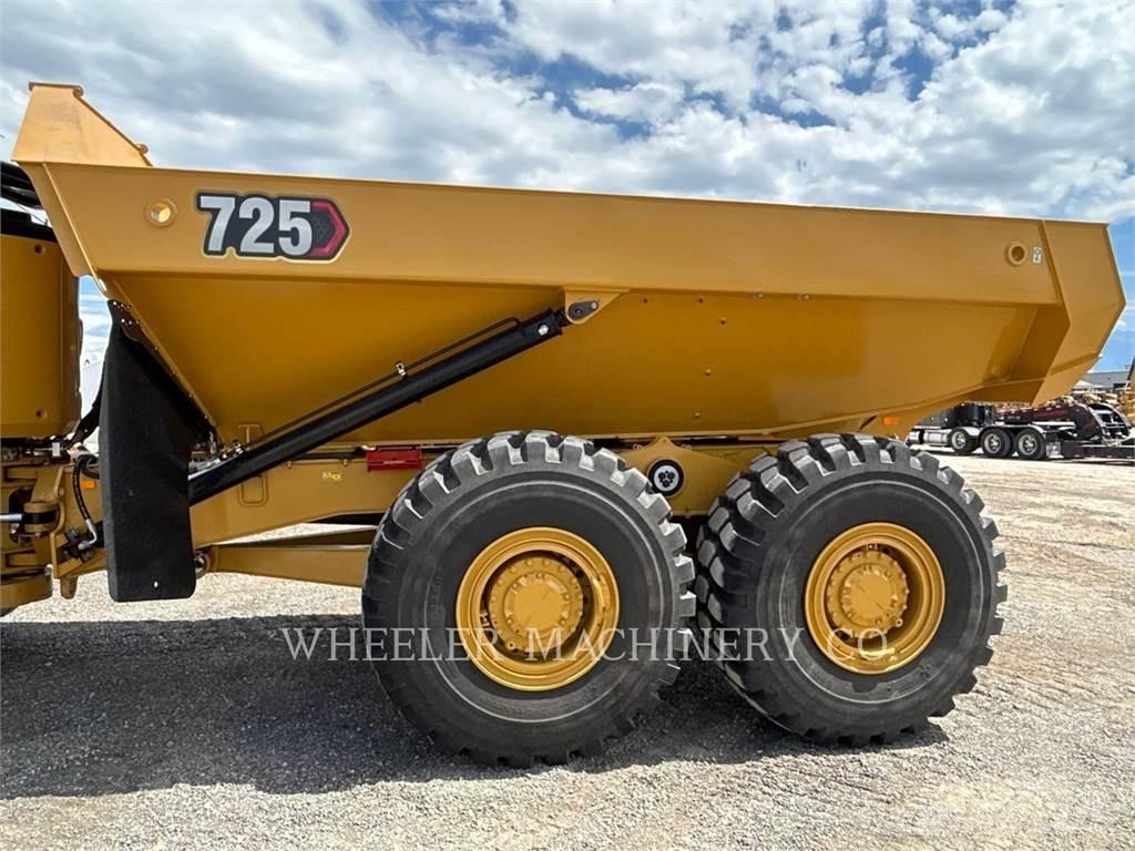 CAT 725 Зчленовані самоскиди