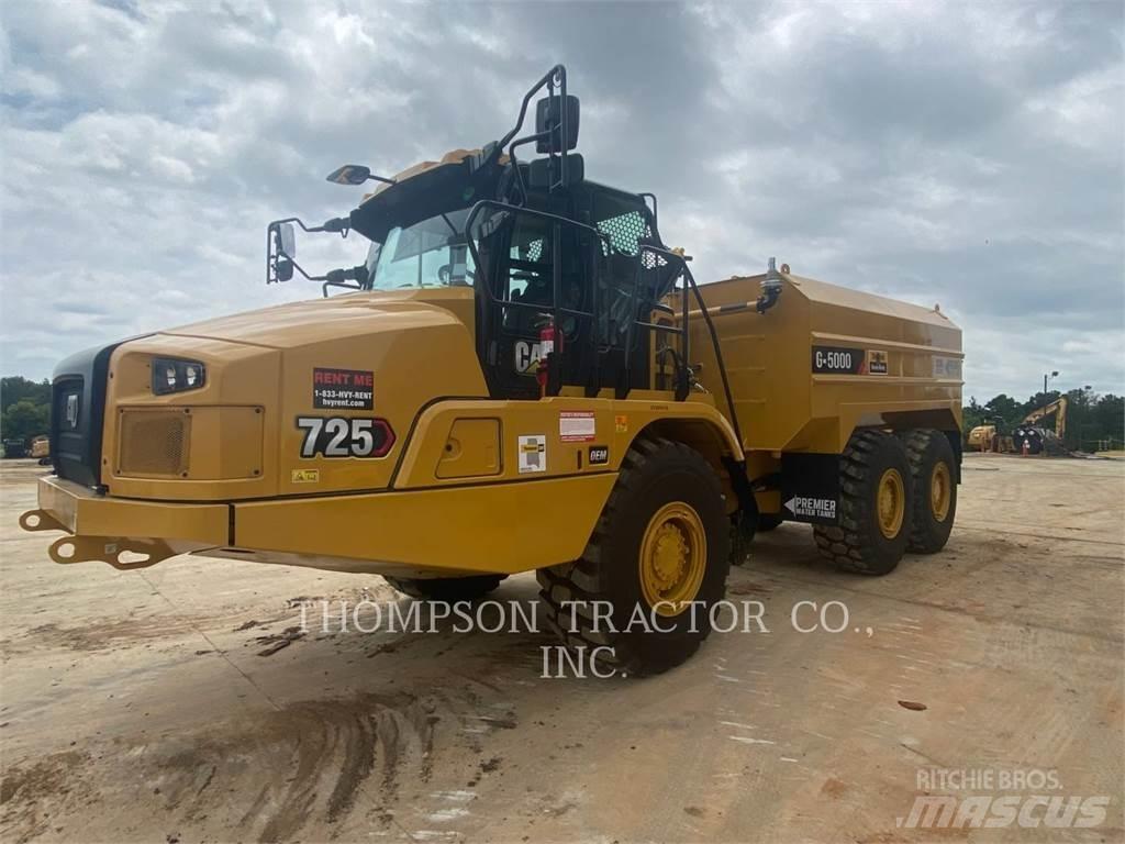 CAT 725 Зчленовані самоскиди