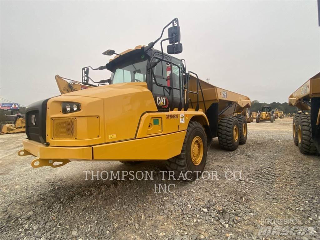 CAT 725 Зчленовані самоскиди