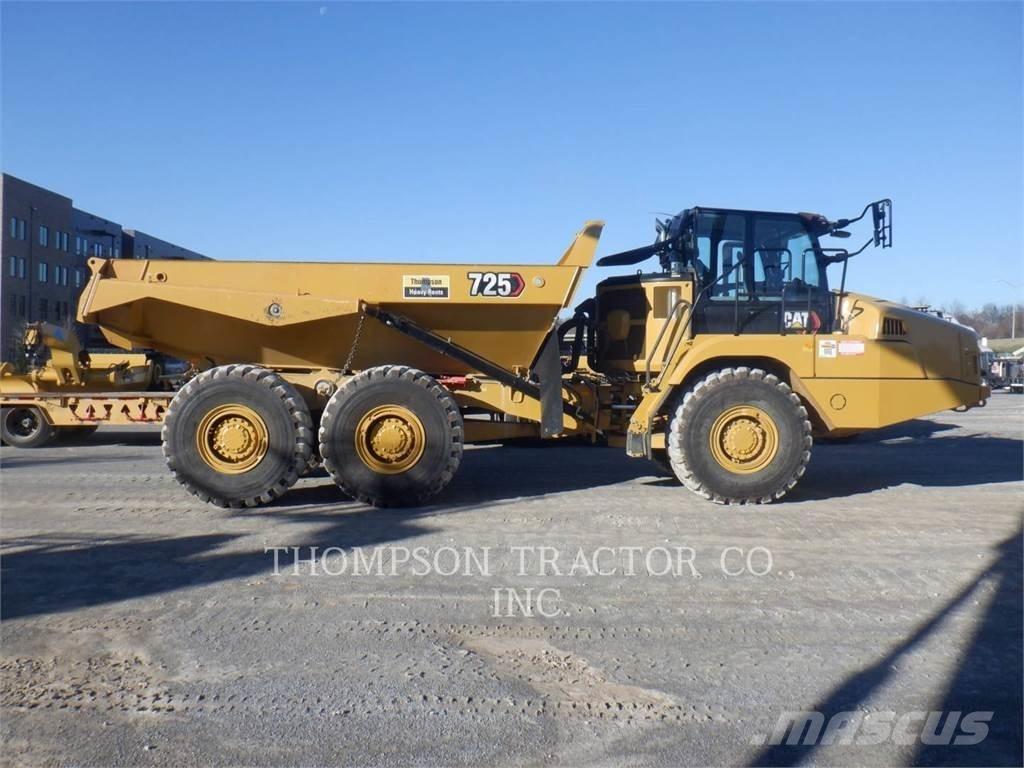 CAT 725 Зчленовані самоскиди