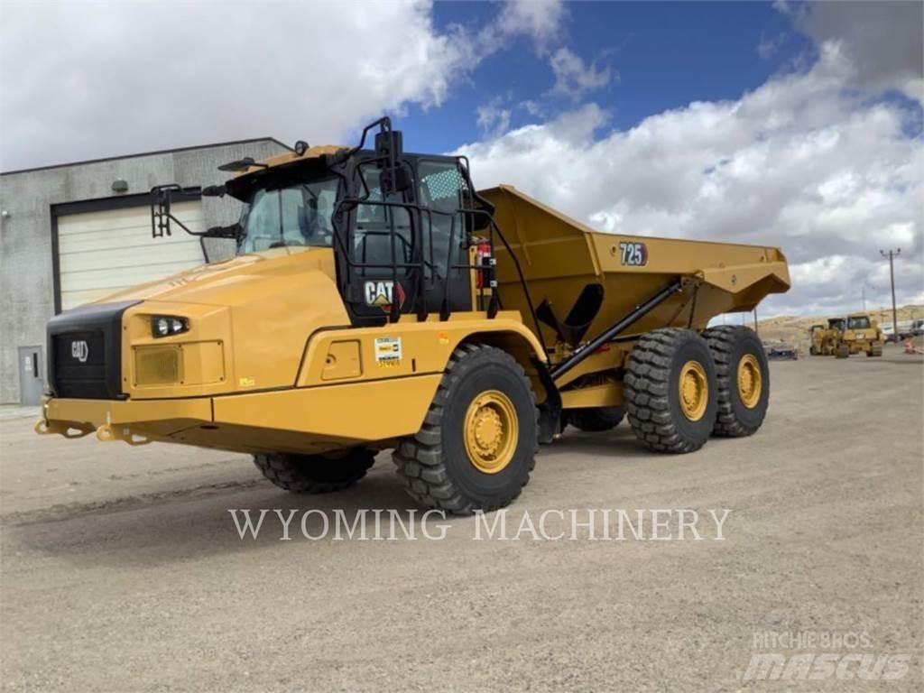 CAT 725 Зчленовані самоскиди