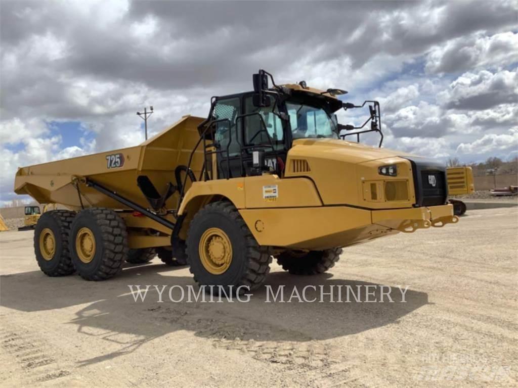 CAT 725 Зчленовані самоскиди