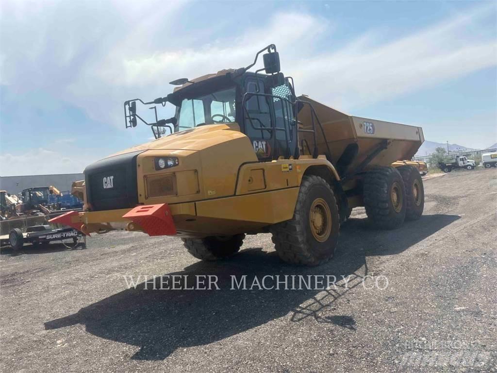 CAT 725 Зчленовані самоскиди