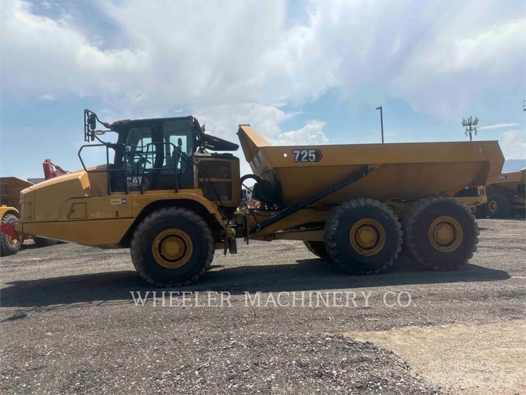 CAT 725 Зчленовані самоскиди