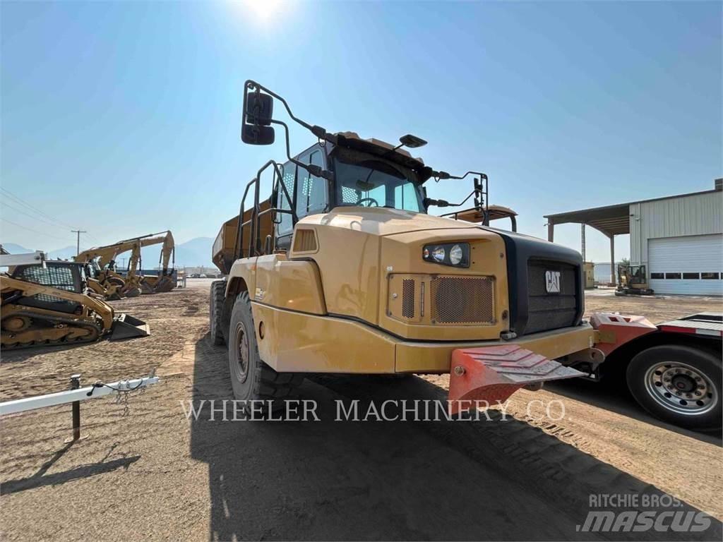 CAT 725 Зчленовані самоскиди
