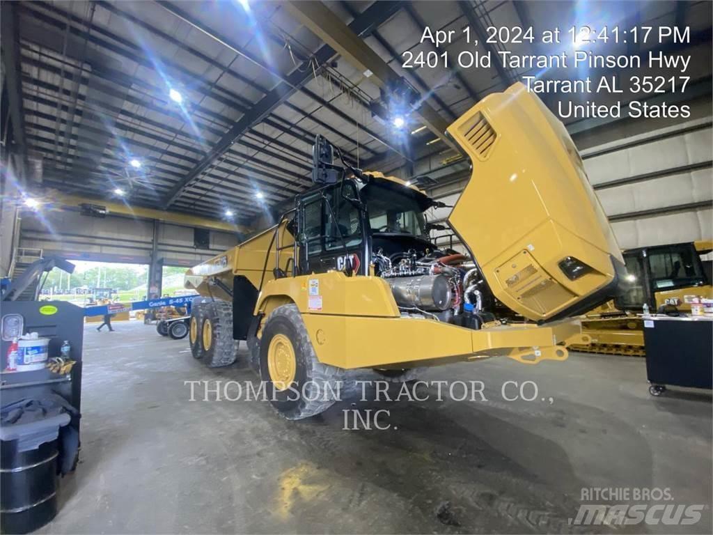 CAT 725 Зчленовані самоскиди