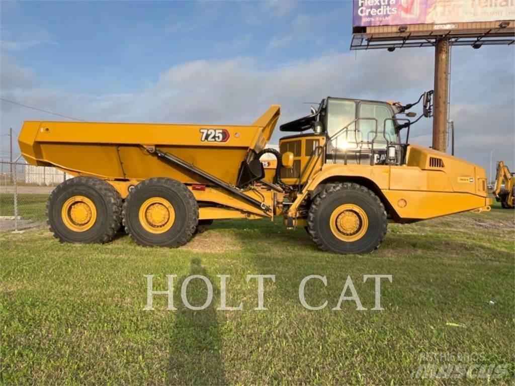 CAT 725 Зчленовані самоскиди
