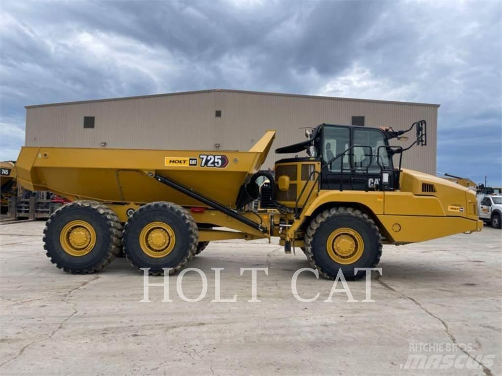 CAT 725 Зчленовані самоскиди