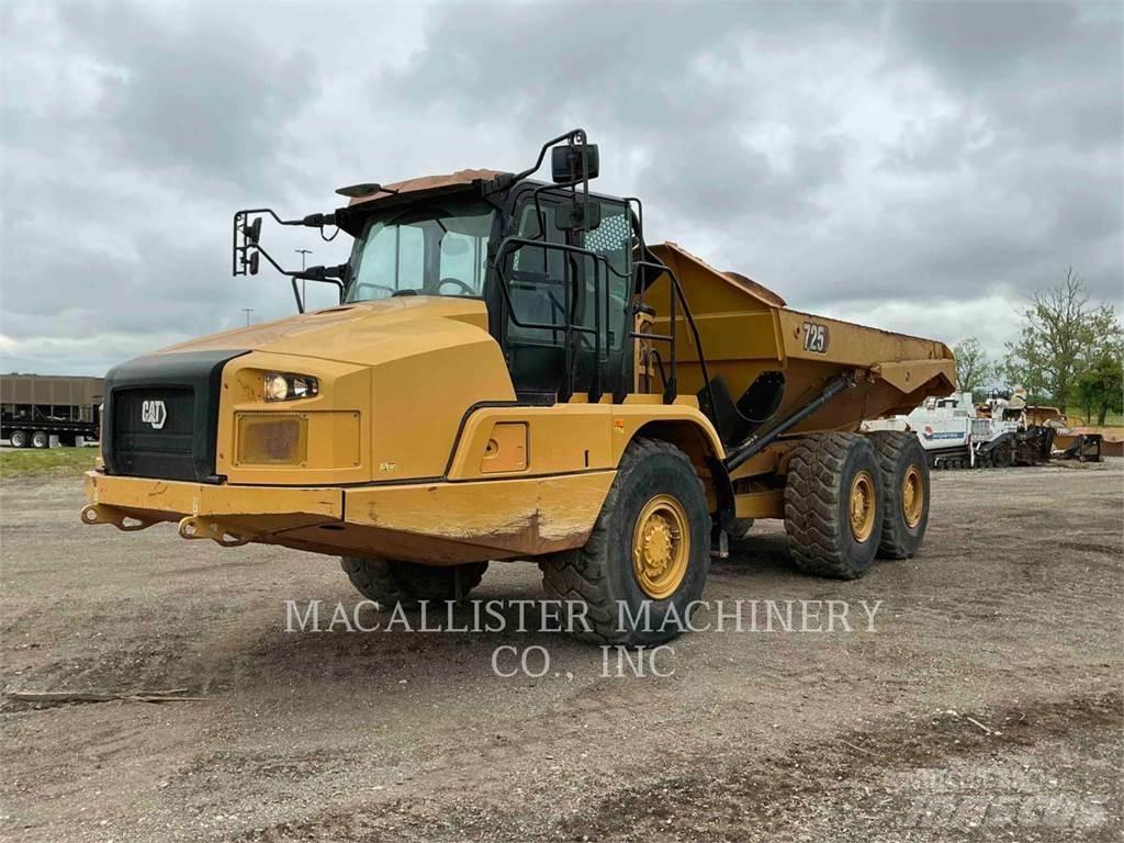 CAT 725 Зчленовані самоскиди