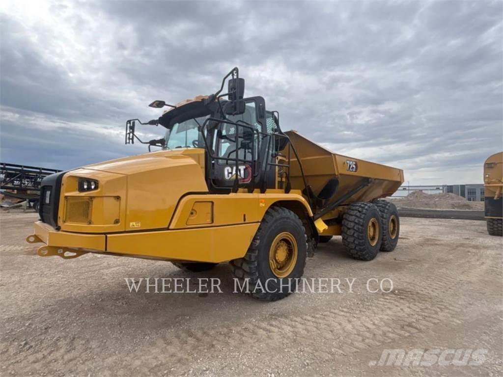 CAT 725 Зчленовані самоскиди