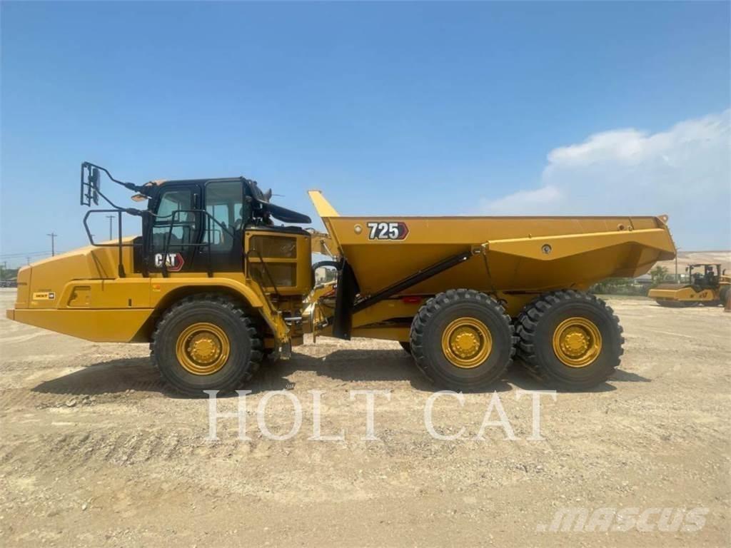 CAT 725 Зчленовані самоскиди