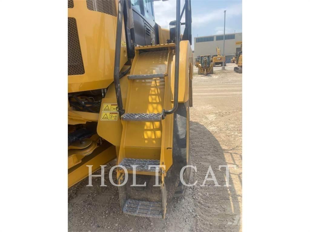 CAT 725 Зчленовані самоскиди