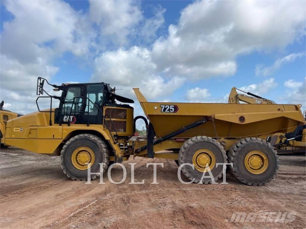 CAT 725 Зчленовані самоскиди