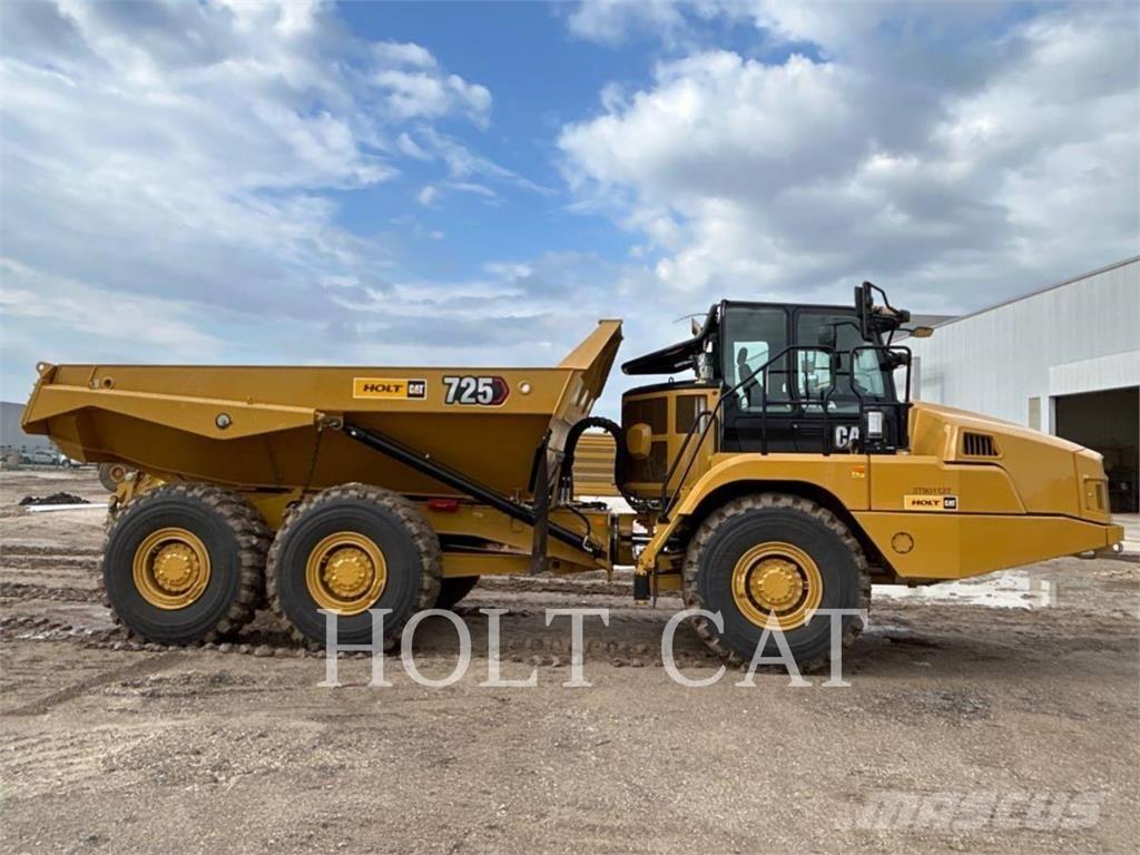 CAT 725 Зчленовані самоскиди