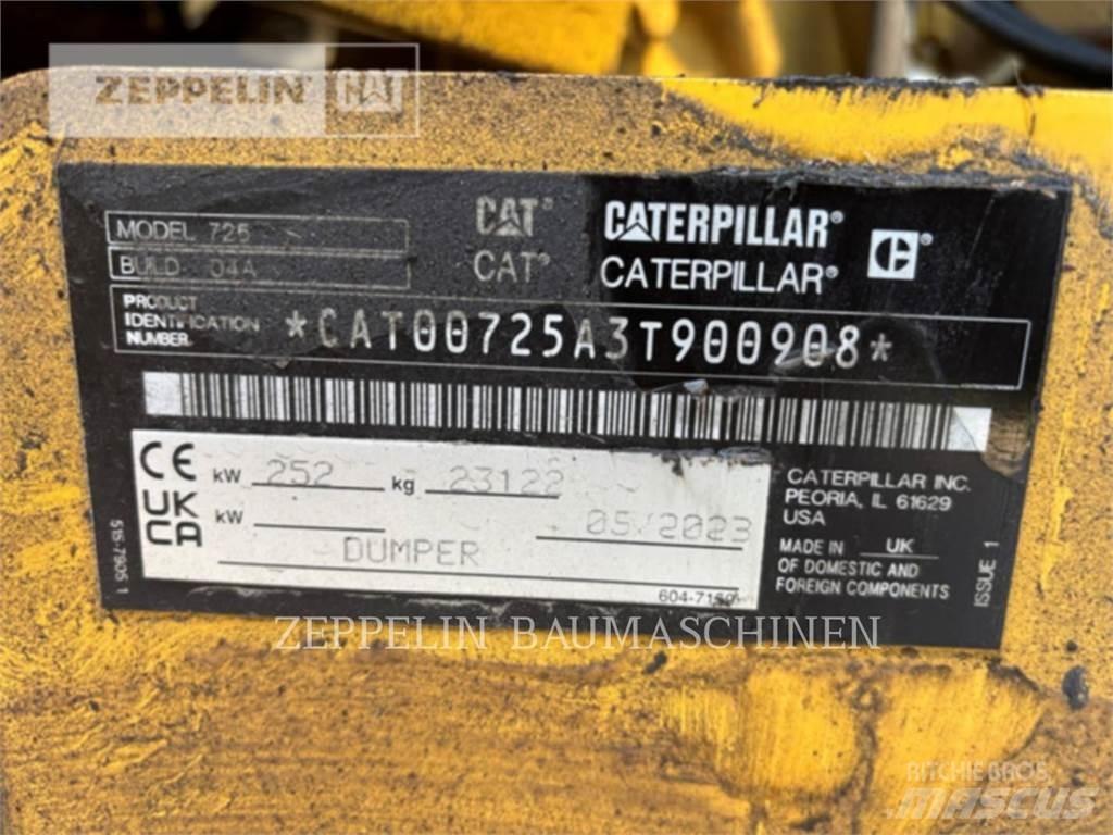 CAT 725-04A Зчленовані самоскиди
