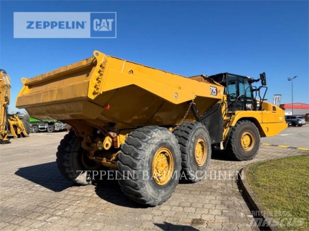 CAT 725-04A Зчленовані самоскиди