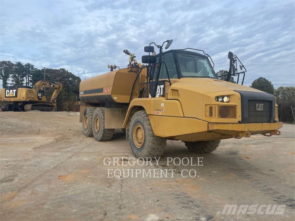 CAT 725 C Зчленовані самоскиди
