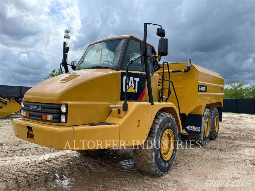 CAT 725 WT Зчленовані самоскиди