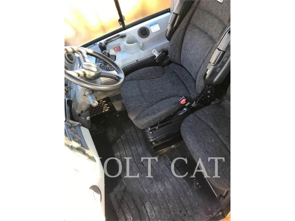 CAT 725C Зчленовані самоскиди