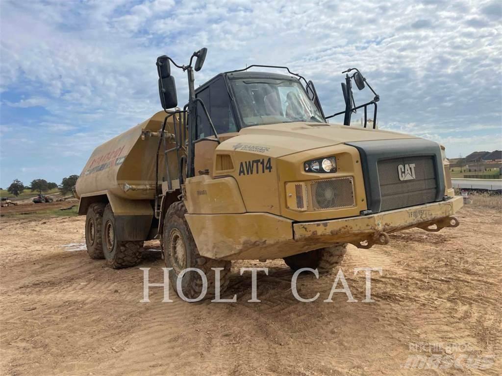 CAT 725C Зчленовані самоскиди