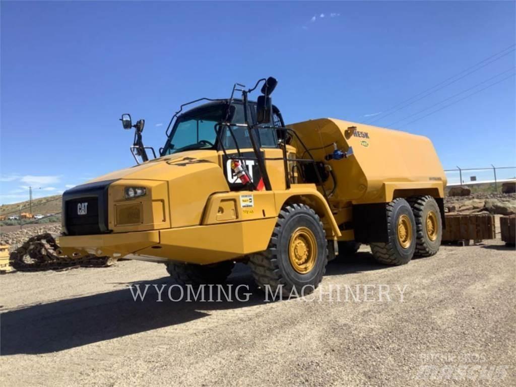 CAT 725C Зчленовані самоскиди