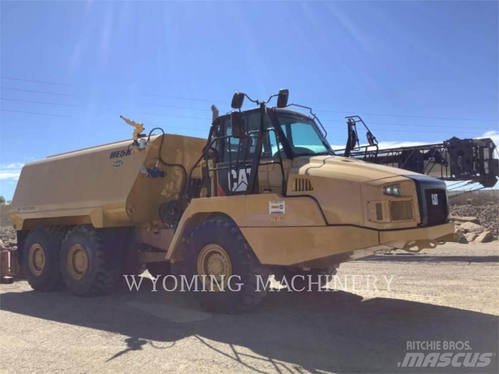 CAT 725C Зчленовані самоскиди