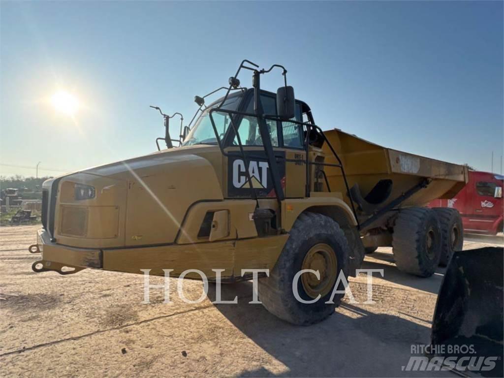 CAT 725C Зчленовані самоскиди