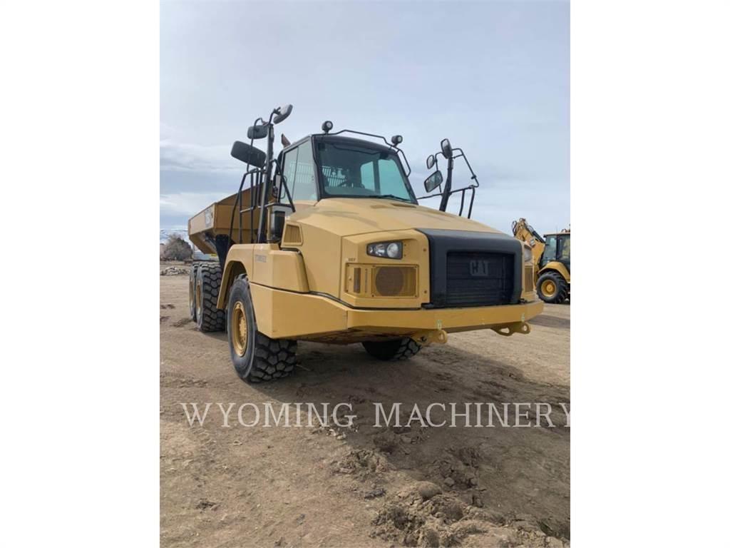 CAT 725C 2 Зчленовані самоскиди
