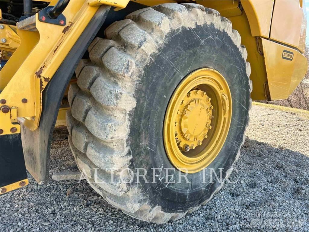 CAT 725C2 Зчленовані самоскиди