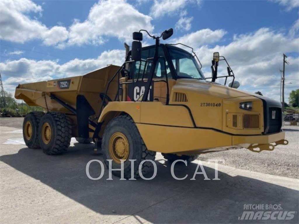 CAT 725C2 Зчленовані самоскиди