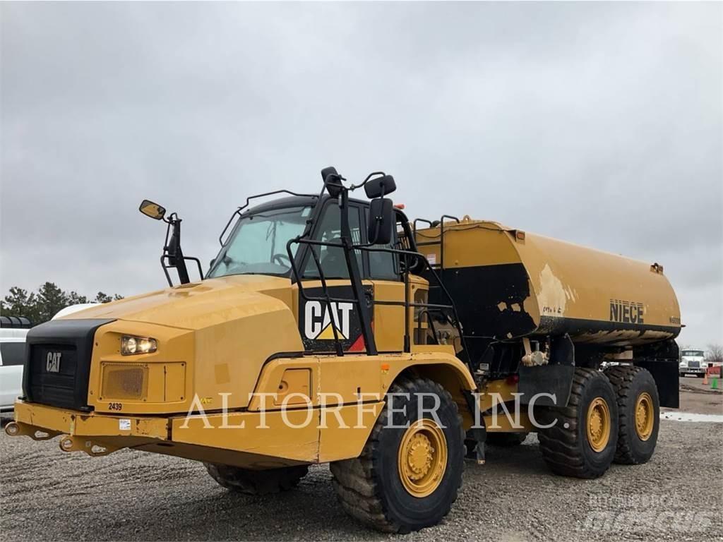 CAT 725C2 WT Зчленовані самоскиди