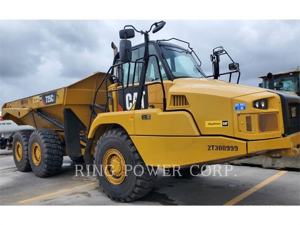 CAT 725C2WW Вантажівки-цистерни