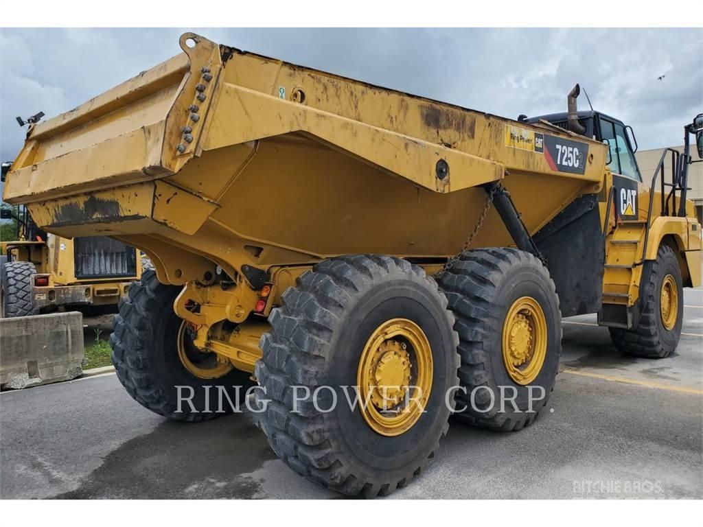 CAT 725C2WW Вантажівки-цистерни