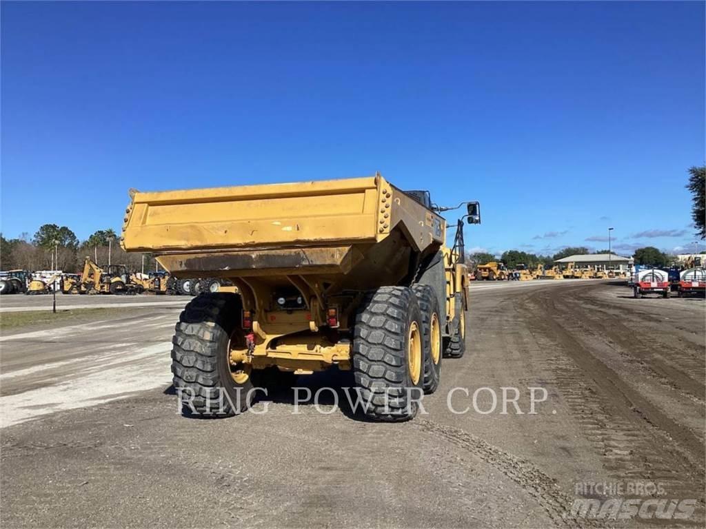 CAT 725TG Зчленовані самоскиди