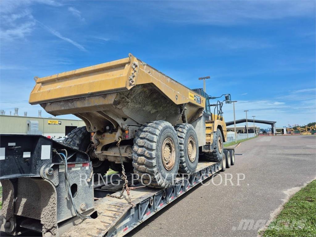 CAT 725TG Зчленовані самоскиди