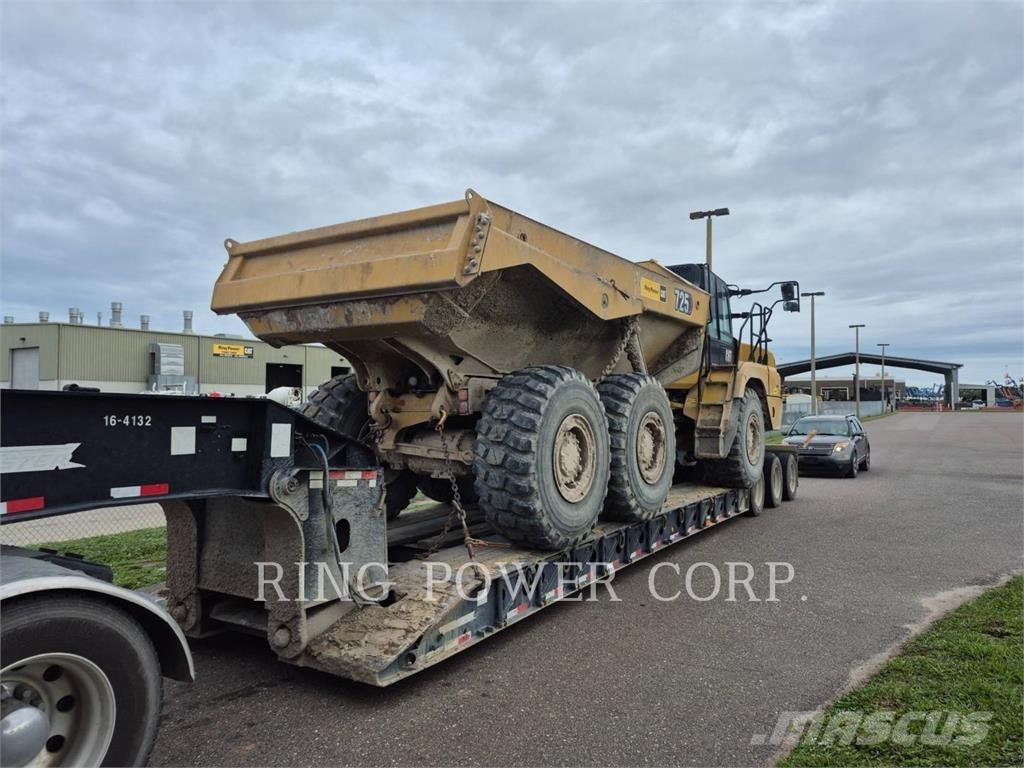CAT 725TG Зчленовані самоскиди
