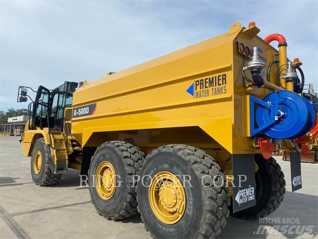 CAT 725WW Вантажівки-цистерни
