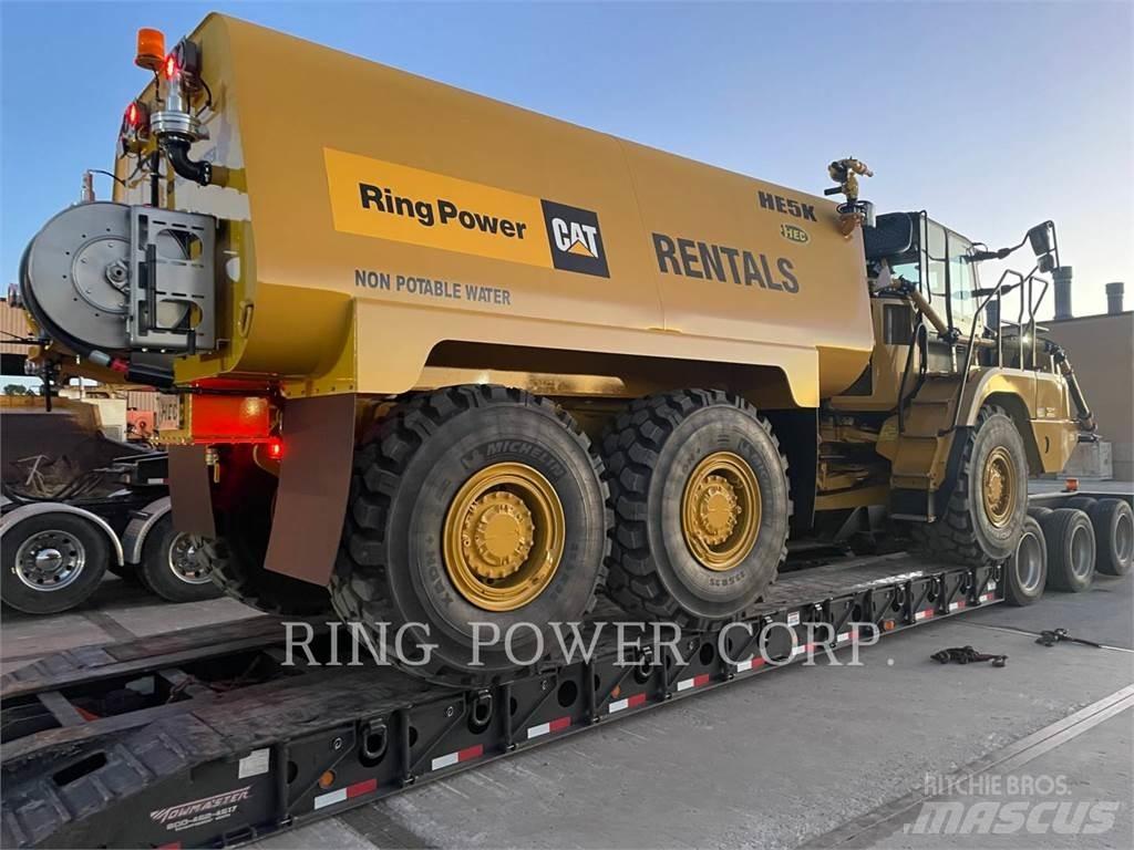 CAT 725WW Вантажівки-цистерни