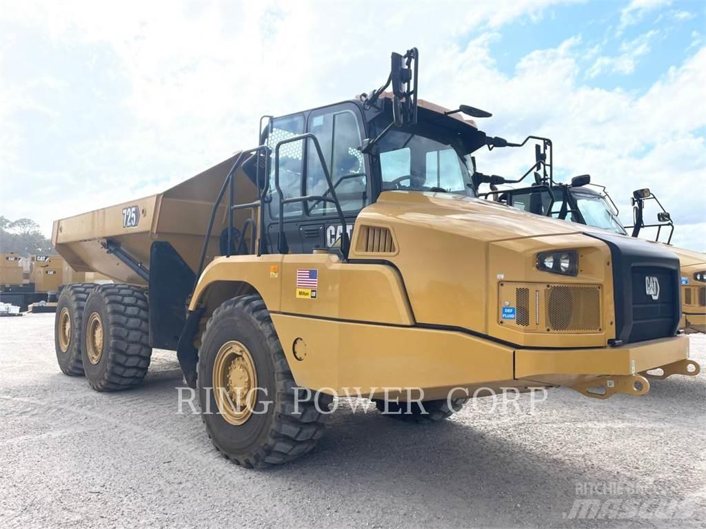 CAT 725WW Вантажівки-цистерни