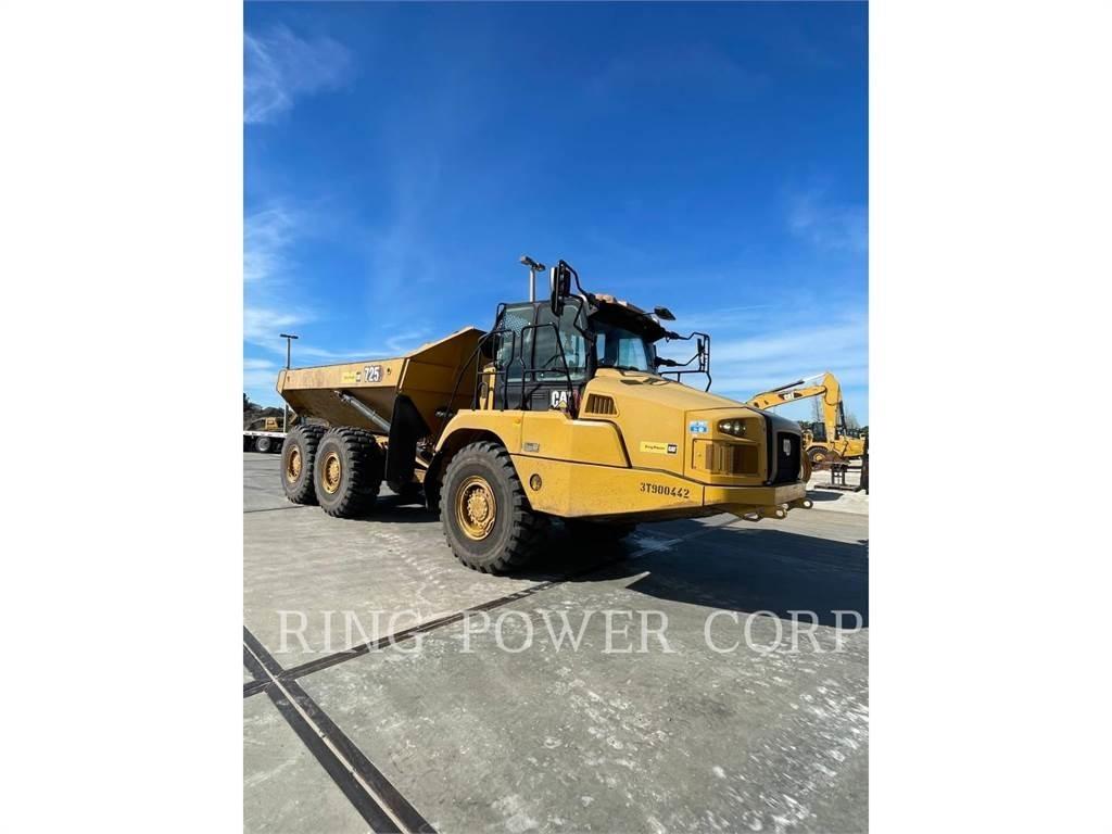 CAT 725WW Вантажівки-цистерни