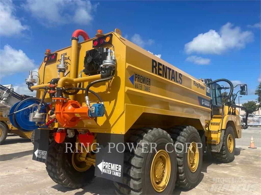CAT 725WW Вантажівки-цистерни