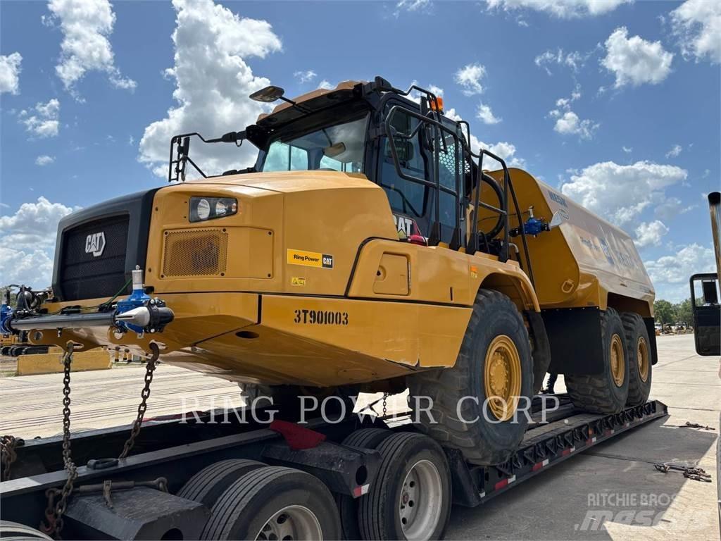 CAT 725WW Вантажівки-цистерни