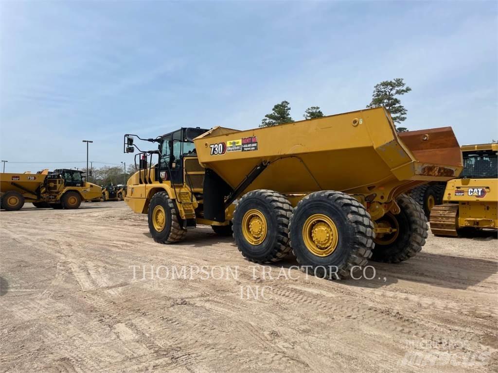 CAT 730 Зчленовані самоскиди
