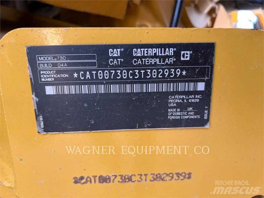 CAT 730 Зчленовані самоскиди