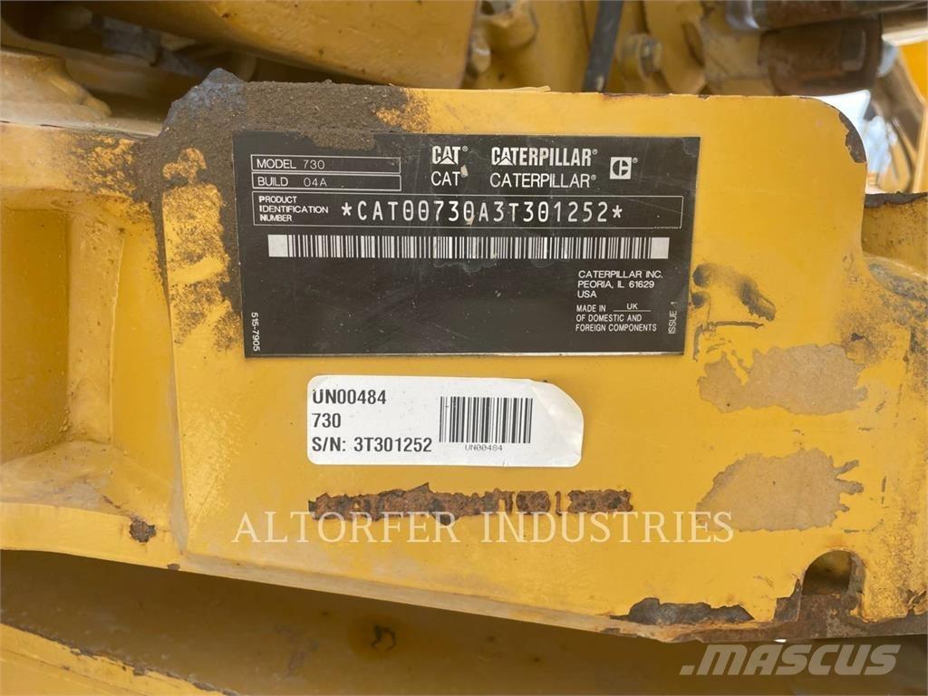 CAT 730 Зчленовані самоскиди